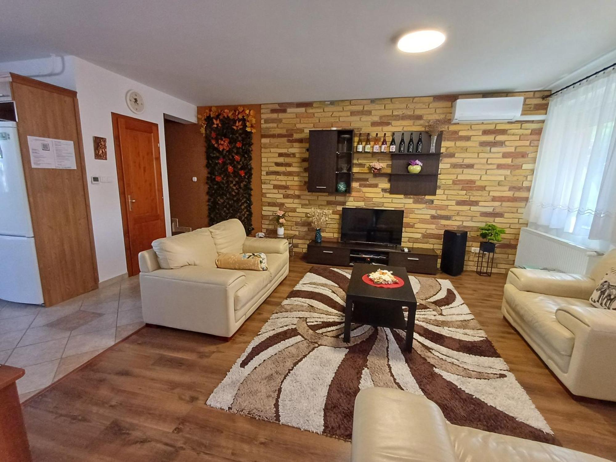 Agica Vendeghaz Villa Andornaktálya Buitenkant foto